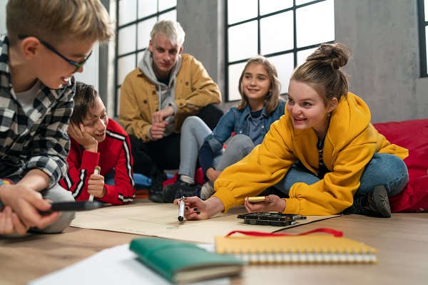 students planning together