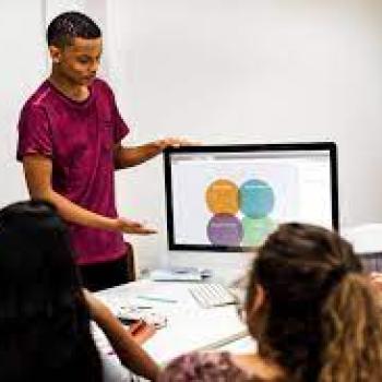 TEACHING IS COMMUNICATION