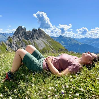 Lernen Sie die Konzepte von Stress, Burnout und die Kraft der Achtsamkeit zur Vorbeugung und Bewältigung von Burnout.