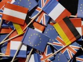 Les différents drapeaux: Union européenne, la France, l'Autriche, l'Allemagne