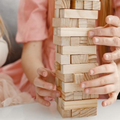 Jenga .