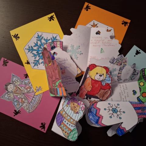 Happy New Years Cards Happy New Years Cards_Florina Madalina Oprea_Scoala Gimnaziala Comisani
